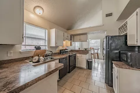 Kitchen - 2123 Nectar Dr, Mesquite, TX 75149 photo 1 of 5