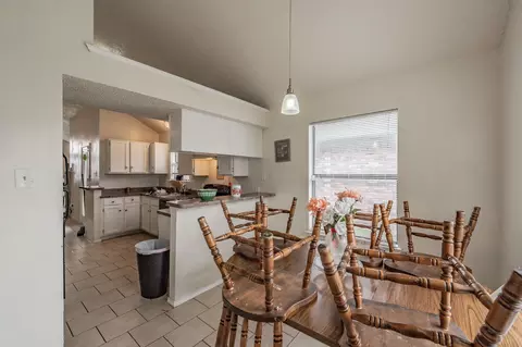 Dining - 2123 Nectar Dr, Mesquite, TX 75149 photo 2 of 3