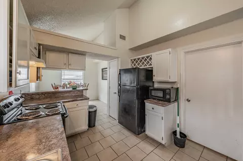 Kitchen - 2123 Nectar Dr, Mesquite, TX 75149 photo 5 of 5
