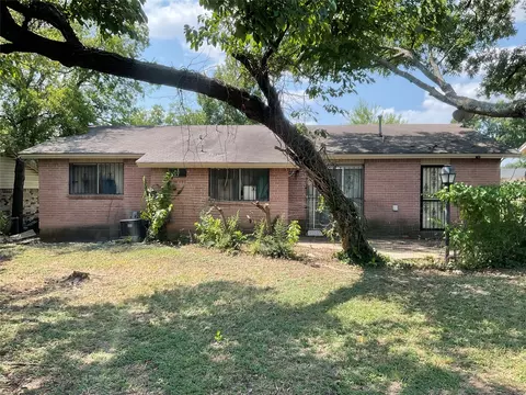 631 Oceanview Dr, Dallas, TX 75232