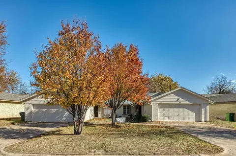 540 Billie Ruth Ln, Hurst, TX 76053