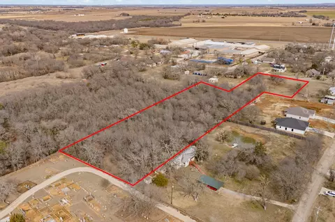 000 N Barron Rd, Covington, TX 76636 photo 5