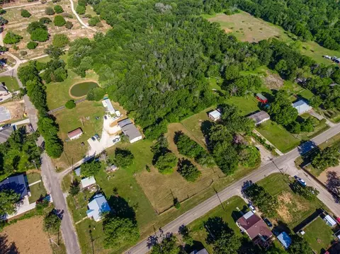 000 N Barron Rd, Covington, TX 76636 photo 7