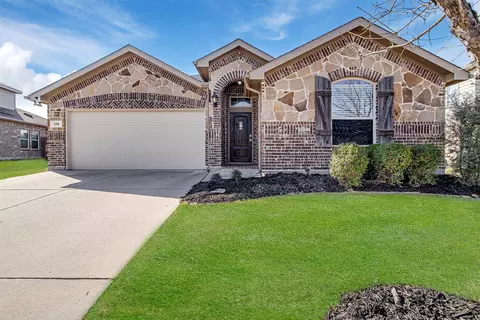 336 Pin Cushion Trl, Burleson, TX 76028
