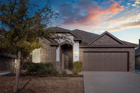 205 Old Settlers Trl, Waxahachie, TX 75167