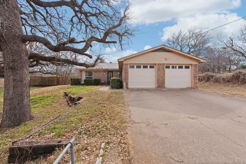 411 Vine St, Weatherford, TX 76086