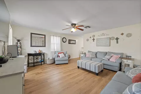 411 Vine St, Weatherford, TX 76086