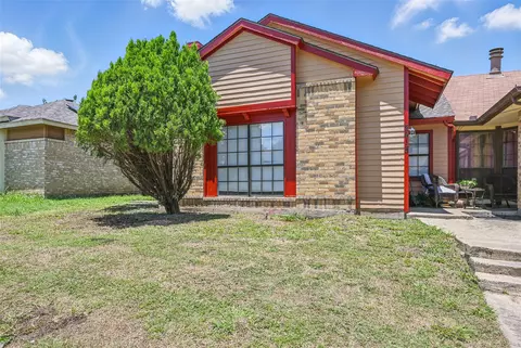 2415 Sunflower Dr, Arlington, TX 76014