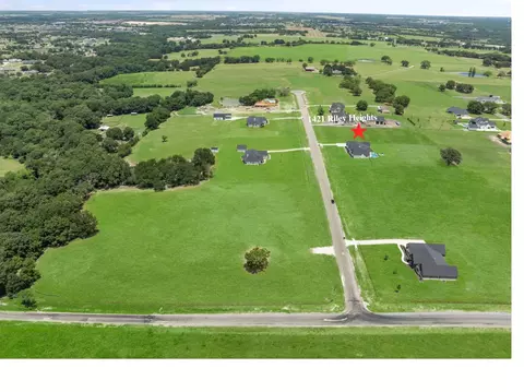 1421 Riley Hts, Van Alstyne, TX 75495
