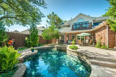 4935 Cape Coral Dr, Dallas, TX 75287