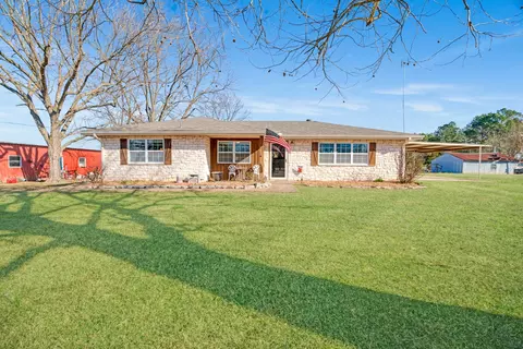 8413 Farm Road 195, Bagwell, TX 75412