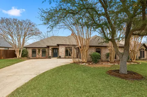 50 Cimarron Dr, Trophy Club, TX 76262