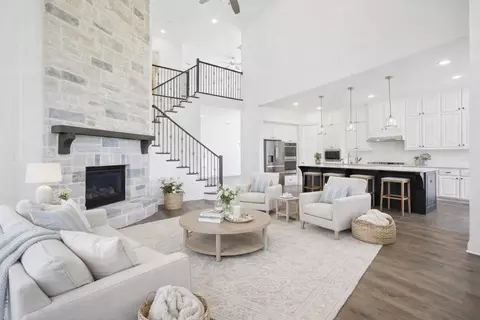 4101 Hawthorn Dr, Aubrey, TX 76227