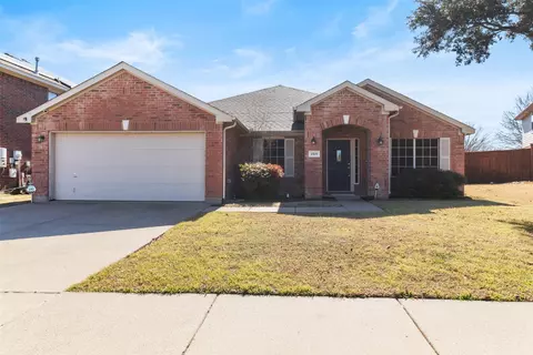 2511 Rio Grande Dr, Grand Prairie, TX 75052