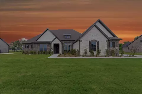 350 Cobb Rd, Leonard, TX 75452