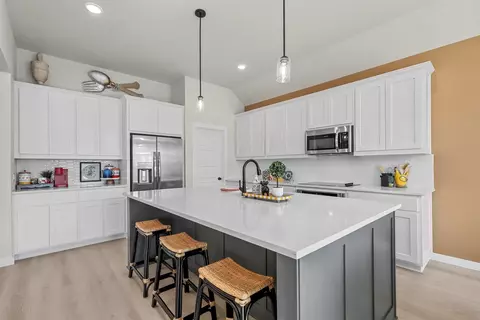 Kitchen - 147 Rj Smith Dr, Boyd, TX 76023 photo 1 of 2