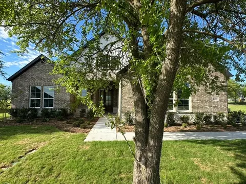 310 Cobb Rd, Leonard, TX 75452