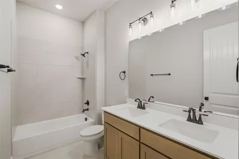 Bath - 290 Cobb Rd, Leonard, TX 75452 photo 3 of 5