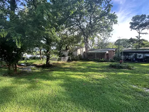 202 Thunderbird Dr, Mabank, TX 75156