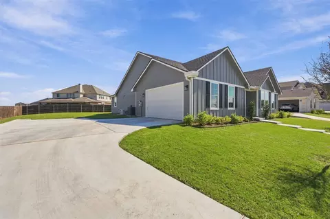 Exterior - 2012 Palafox Dr, Lorena, TX 76655 photo 4 of 5