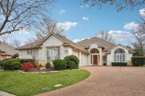 4037 Appian Way, Arlington, TX 76013