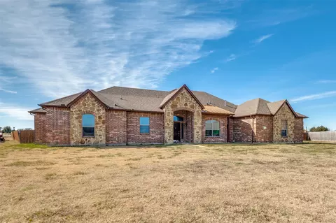124 Windsor Cir, Waxahachie, TX 75165