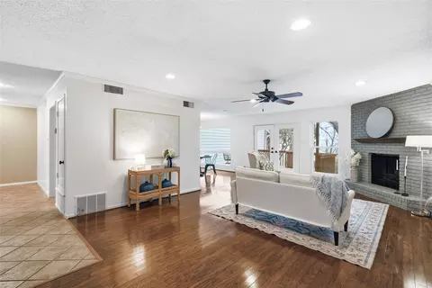 4506 Village Oak Dr, Waco, TX 76710