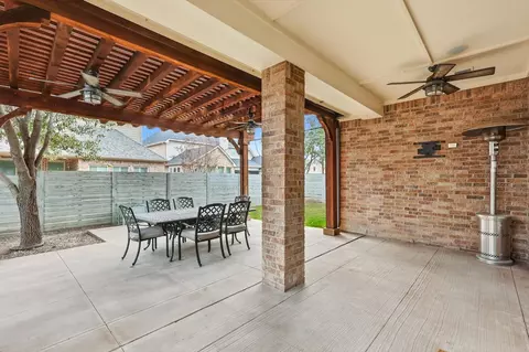 Exterior - 1533 8th St, Argyle, TX 76226 photo 2 of 7