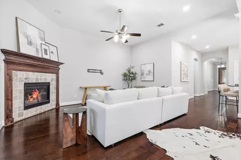 Living - 1533 8th St, Argyle, TX 76226 photo 4 of 6