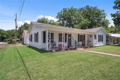 101 Easy St, Valley Mills, TX 76689