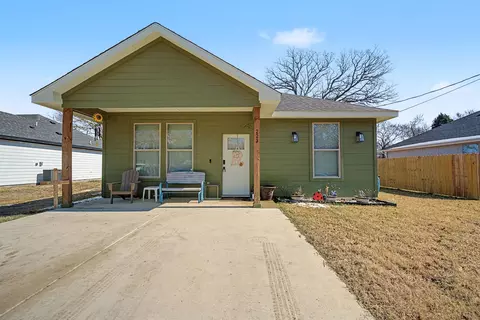 223 Harris Blvd, Malakoff, TX 75148