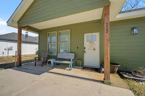 223 Harris Blvd, Malakoff, TX 75148