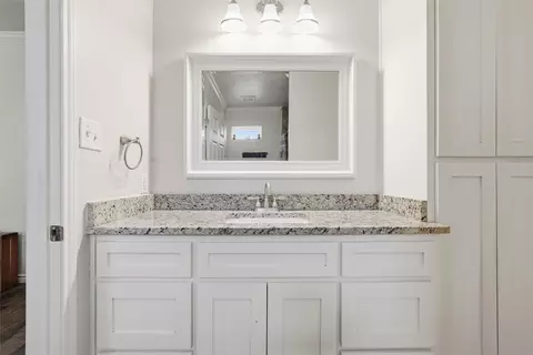 Bath - 312 N Houston St, Lorena, TX 76655 photo 2 of 4