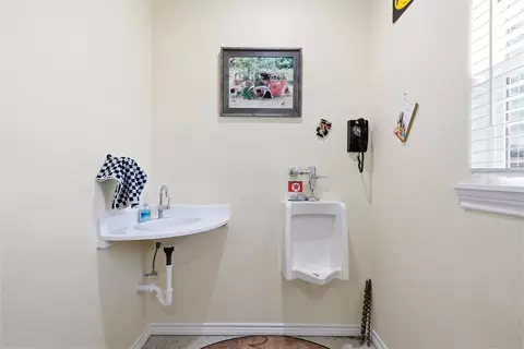 Bath - 312 N Houston St, Lorena, TX 76655 photo 4 of 4