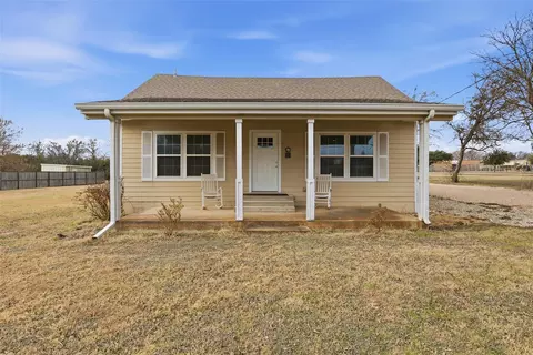 312 N Houston St, Lorena, TX 76655