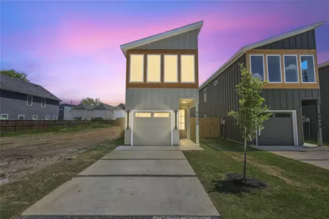 2620 Peabody Ave, Dallas, TX 75215