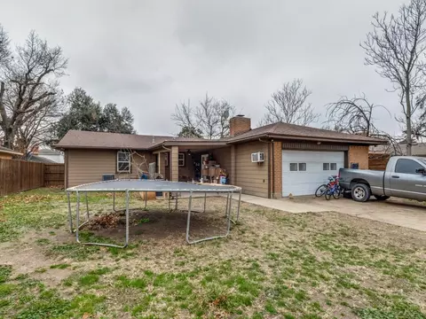 111 W Kenwood Dr, Garland, TX 75041