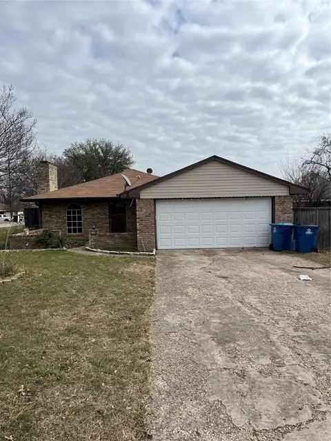 200 Evelyn St, Desoto, TX 75115