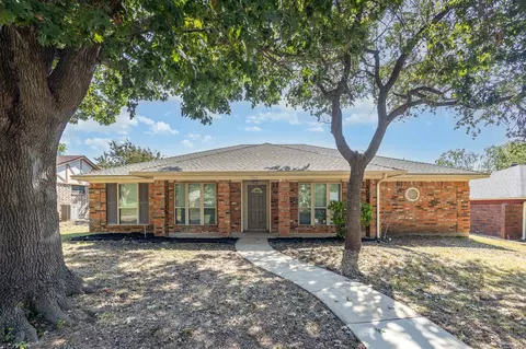 1024 Ledgemont Dr, Plano, TX 75025