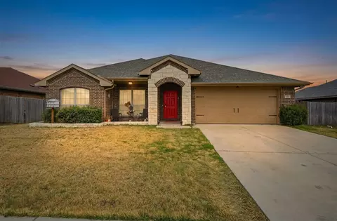 3308 Aruba Ln, Fort Worth, TX 76123