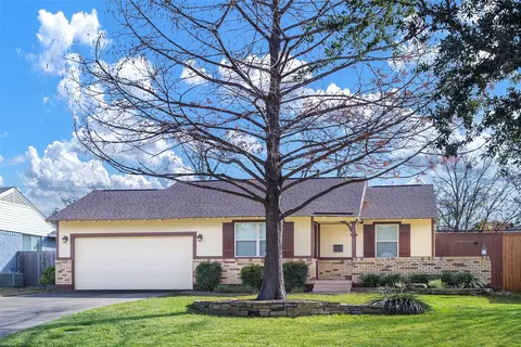 605 S Weatherred Dr, Richardson, TX 75080