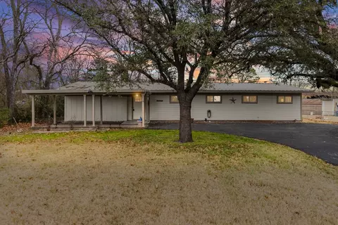1508 Skyline Dr, Greenville, TX 75401