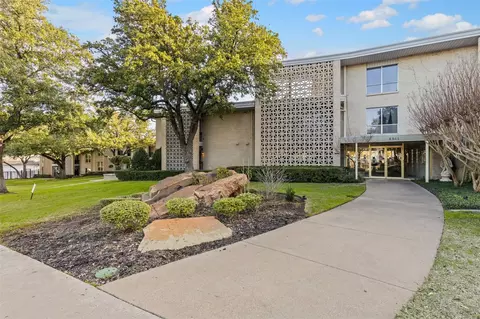 2301 Ridgmar Plz #5, Fort Worth, TX 76116