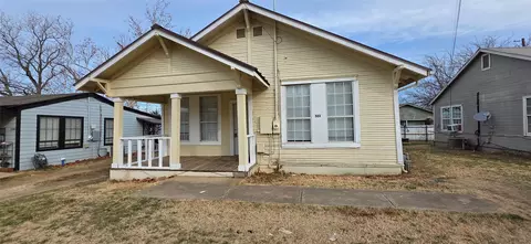 504 Bluebonnet St, Aubrey, TX 76227