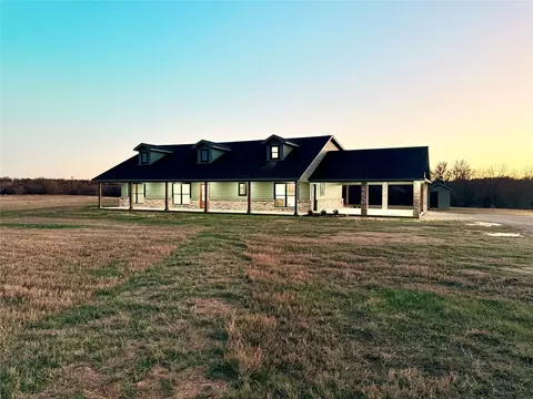 175 Flint Ln, Chico, TX 76431