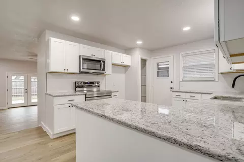 Kitchen - 422 W Wilson St, Cleburne, TX 76033 photo 1 of 5