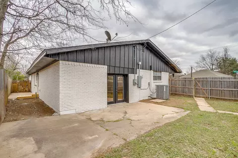 Other - 422 W Wilson St, Cleburne, TX 76033 photo 5 of 5