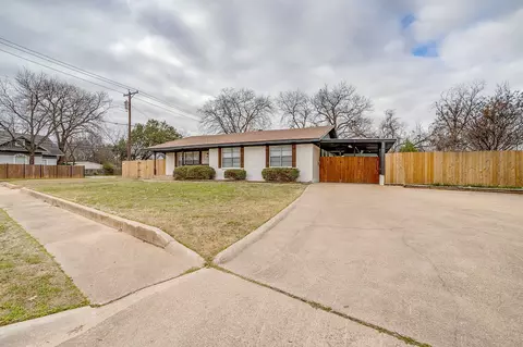 Other - 422 W Wilson St, Cleburne, TX 76033 photo 1 of 5