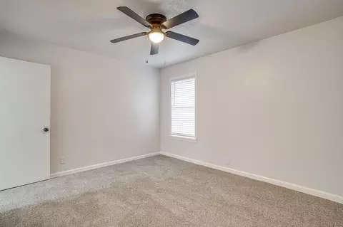 Bedroom - 422 W Wilson St, Cleburne, TX 76033 photo 3 of 5