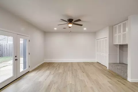 Living - 422 W Wilson St, Cleburne, TX 76033 photo 5 of 9